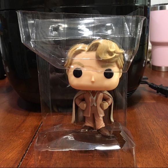 Gilderoy Lockhart Funko Pop - Picture 10 of 10